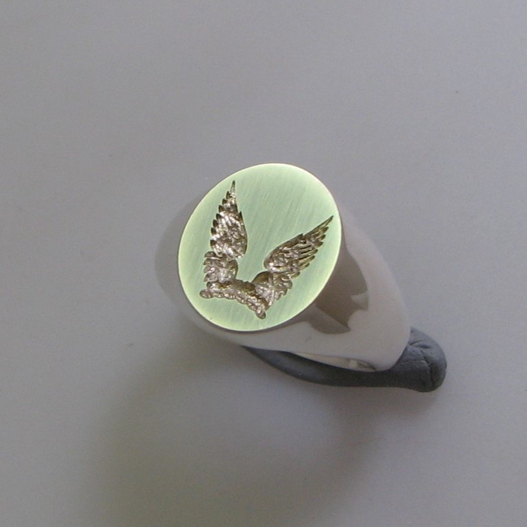 Angel wings engraved signet ring