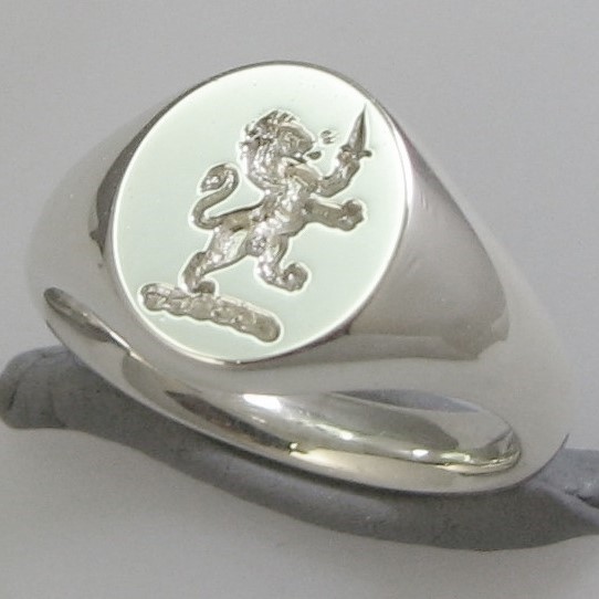 lion rampant and dagger crest ring trade