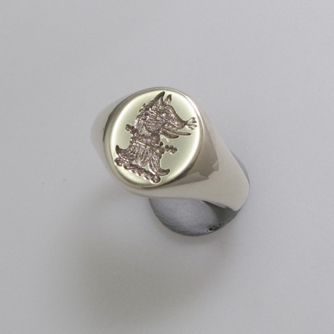 wolf head crest signet ring trade